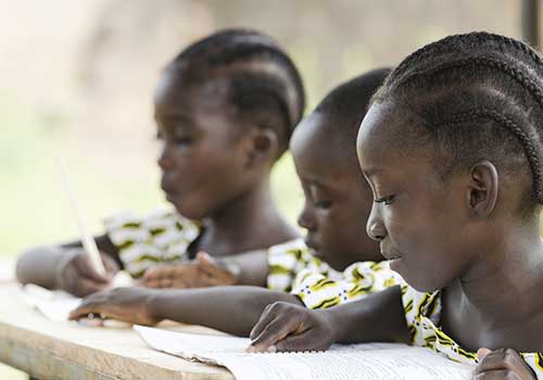 Droit à l'école enfants pauvres Togo